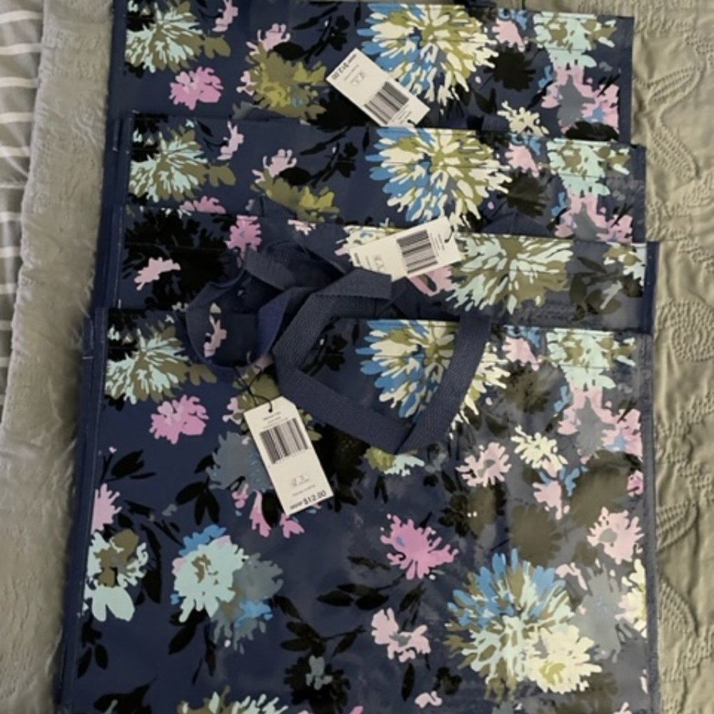 4 of the Vera Bradley Market Tote Chrysanthemum Crush NWT